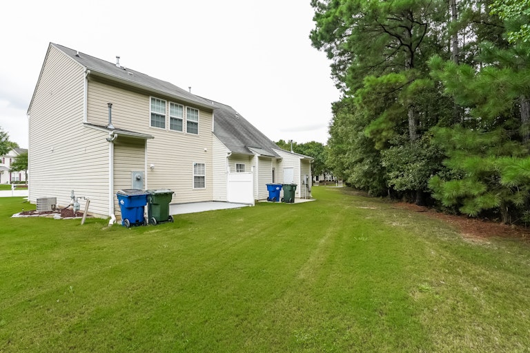 Photo 6 of 25 - 8302 Aspen Mountain Ct, Raleigh, NC 27616