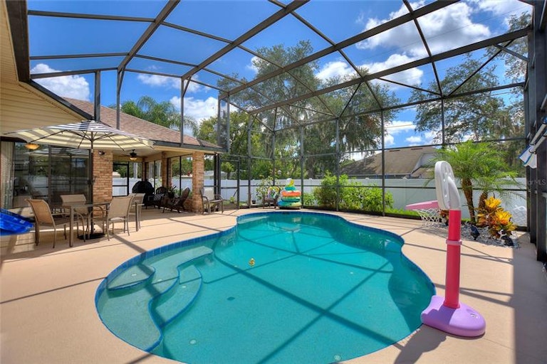 Photo 11 of 26 - 1167 Peak Cir, Deltona, FL 32738