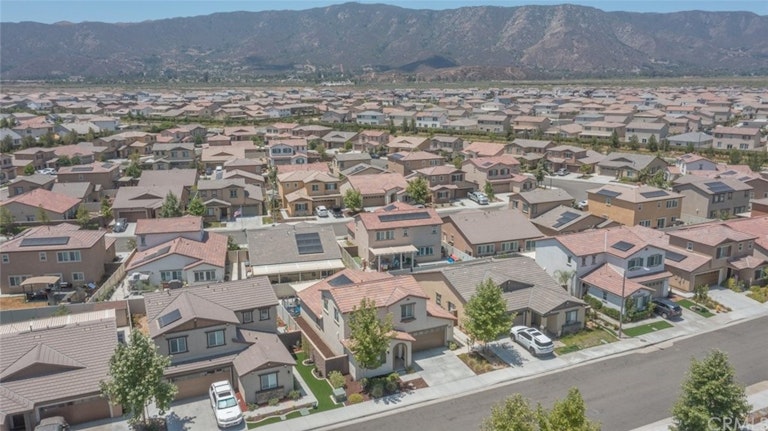 Photo 34 of 40 - 29312 Abelia Ln, Lake Elsinore, CA 92530
