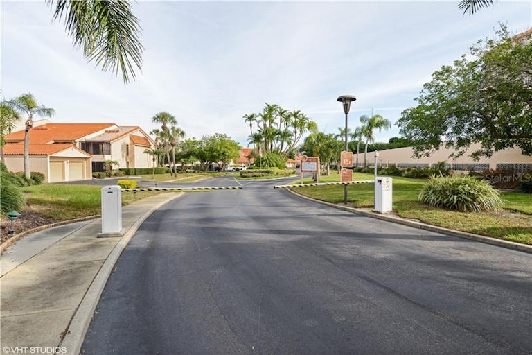 Photo 20 of 21 - 4780 Brittany Dr S #113, Saint Petersburg, FL 33715