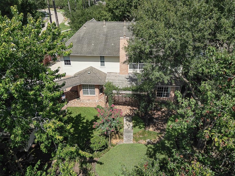 Photo 47 of 50 - 16011 Camillia Trl, Tomball, TX 77377