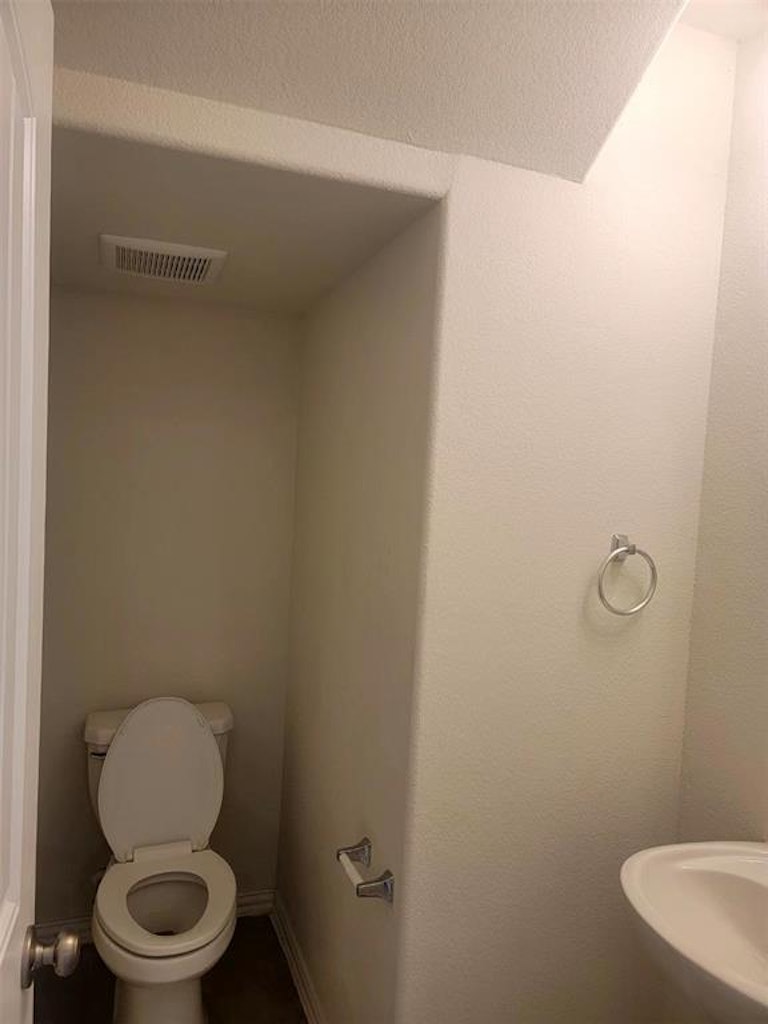 Photo 22 of 34 - 3530 Lark Ascending Ln, Richmond, TX 77406