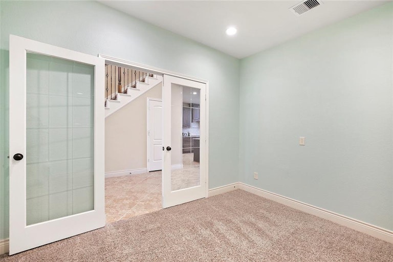 Photo 7 of 47 - 27390 Pendleton Trace Dr, Spring, TX 77386
