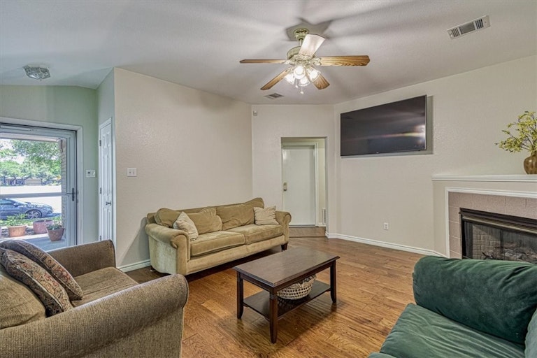 Photo 7 of 28 - 1200 Pine Portage Loop, Leander, TX 78641
