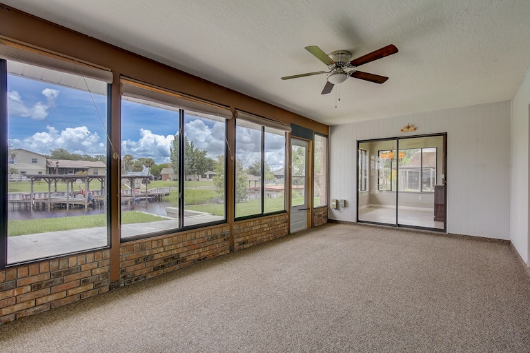 Photo 19 of 32 - 2401 Harris Blvd, Kissimmee, FL 34746