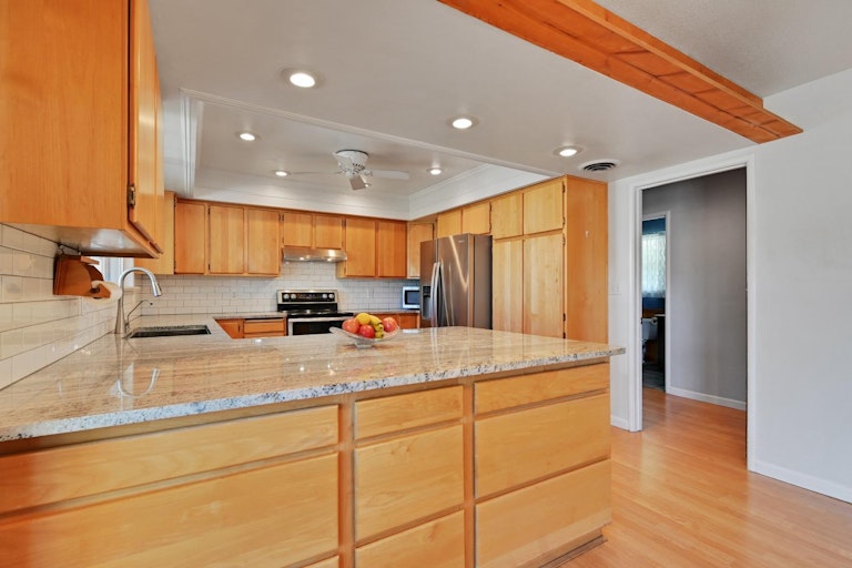 Photo 15 of 70 - 459 Wilder Ave, Yuba City, CA 95993