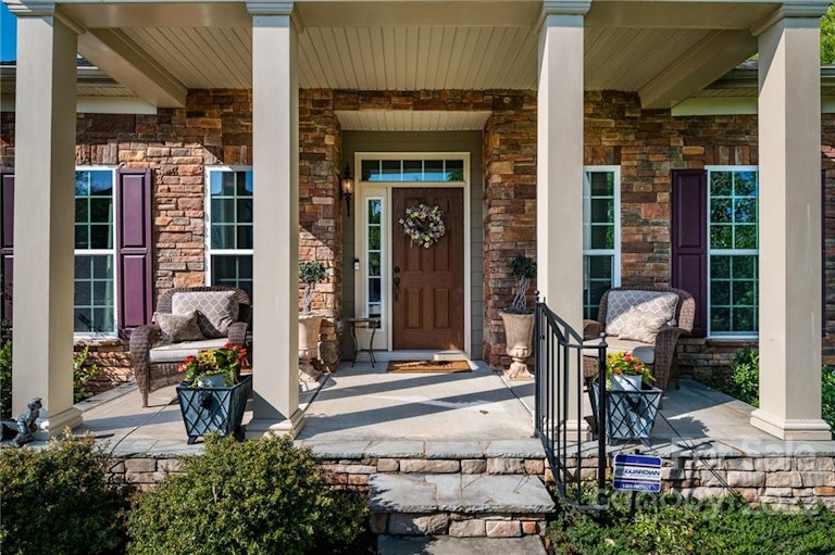 Photo 2 of 42 - 11418 Warfield Ave, Huntersville, NC 28078