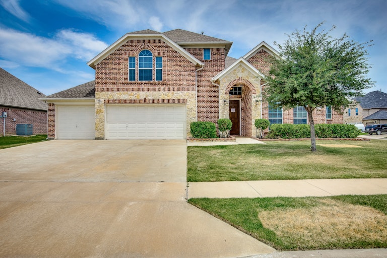 Photo 2 of 36 - 2265 Riviera Dr, Little Elm, TX 75068