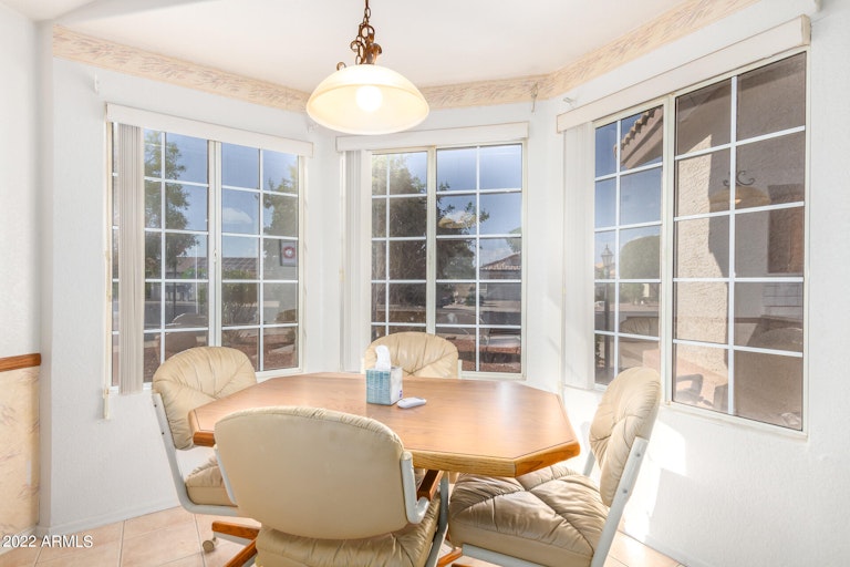 Photo 11 of 25 - 10865 W Ventana Dr E, Sun City, AZ 85373