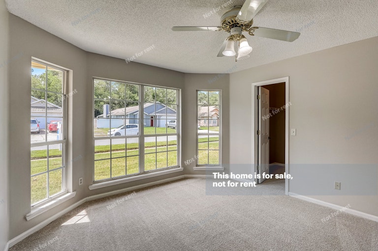 Photo 21 of 27 - 8029 Swamp Flower Dr, Jacksonville, FL 32244