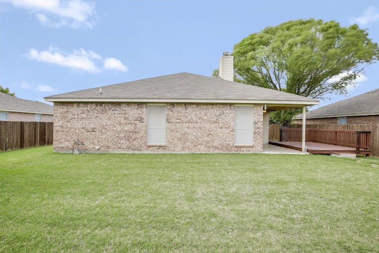 Photo 5 of 28 - 5308 Archer Dr, Fort Worth, TX 76244