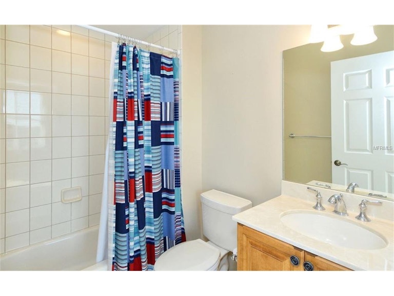 Photo 15 of 25 - 100 Central Ave Unit K1017, Sarasota, FL 34236