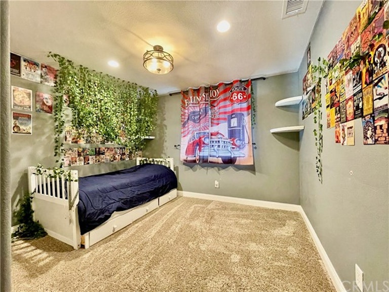 Photo 25 of 39 - 29132 Wayfarer Ct, Lake Elsinore, CA 92530