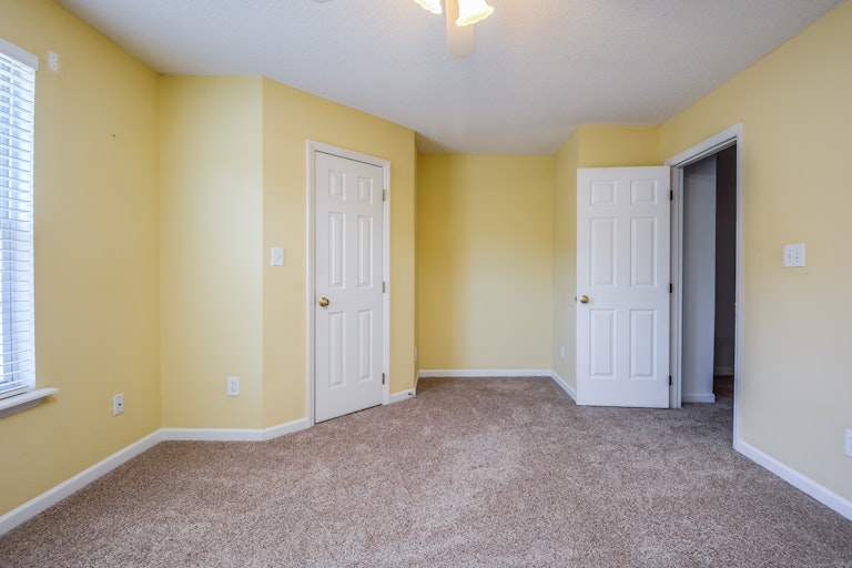 Photo 9 of 12 - 249 Commons Dr, Holly Springs, NC 27540