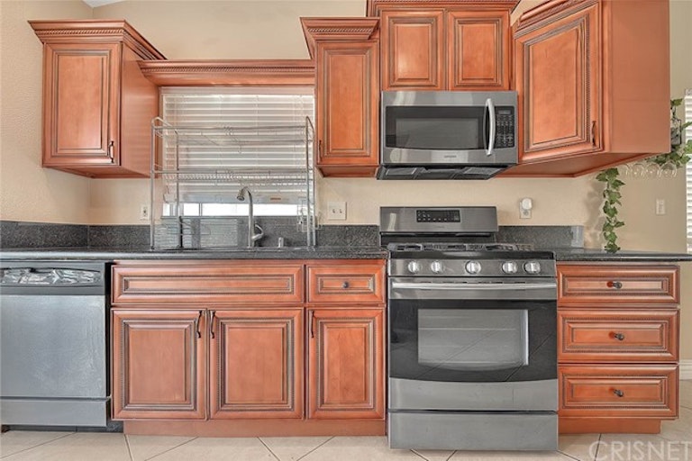 Photo 7 of 38 - 11354 Sage Ave, Fontana, CA 92337