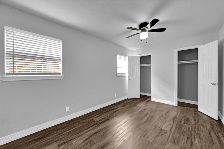 Photo 7 of 23 - 5102 Academy St #16, Houston, TX 77005