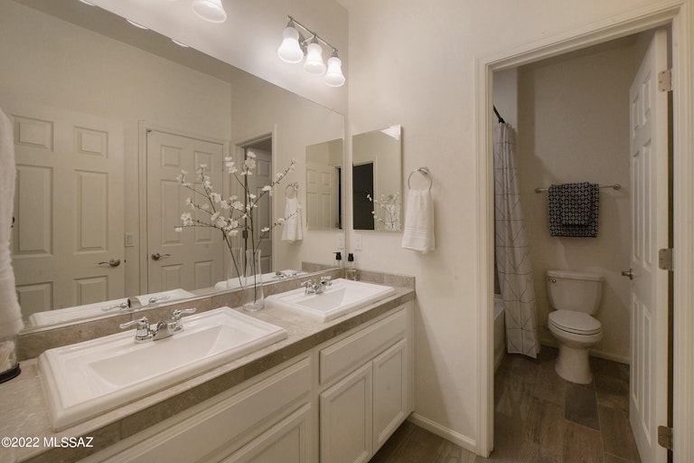 Photo 21 of 40 - 12072 N Gadwall Dr, Marana, AZ 85653