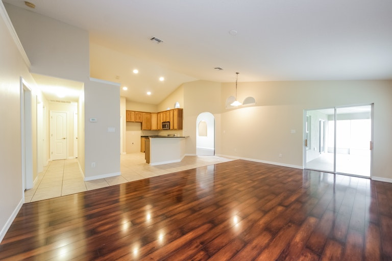 Photo 2 of 27 - 2207 Wolf Ridge Ln, Mount Dora, FL 32757