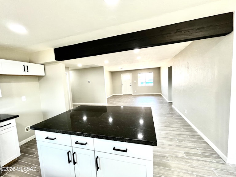 Photo 5 of 39 - 5558 E 24th St, Tucson, AZ 85711