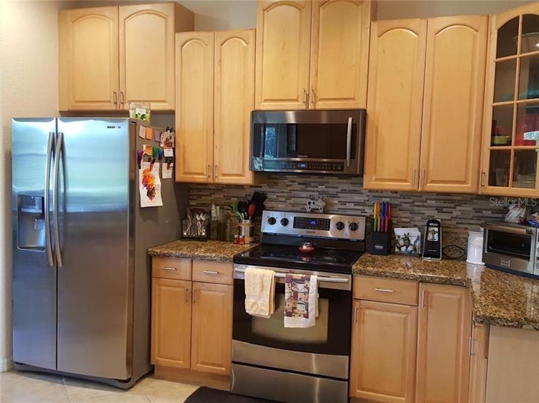 Photo 3 of 12 - 4419 Cinderella Cir, North Port, FL 34286