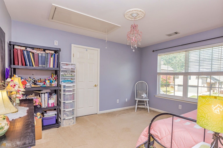 Photo 25 of 61 - 11 Rockridge Dr, Newnan, GA 30265