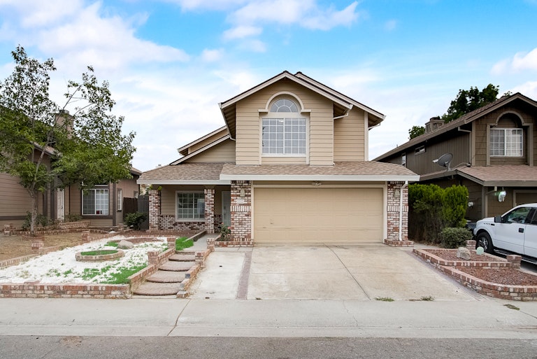 Photo 11 of 35 - 4052 Tawny Meadow Way, Antelope, CA 95843
