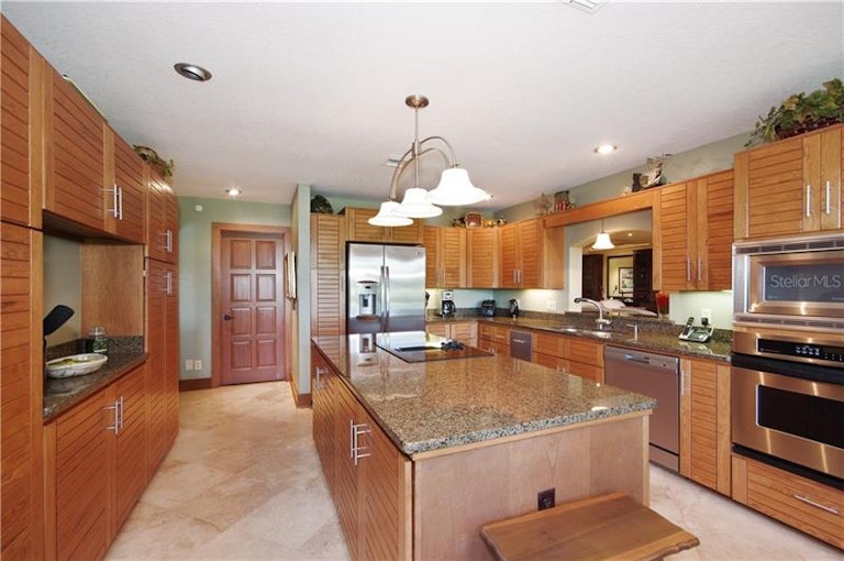 Photo 9 of 25 - 2079 Sue Harbor Cv, Orlando, FL 32803
