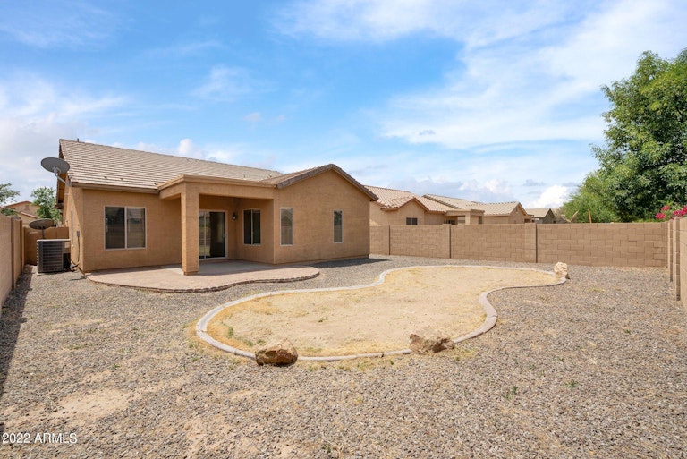 Photo 26 of 28 - 390 E Yellow Wood Ave, San Tan Valley, AZ 85140