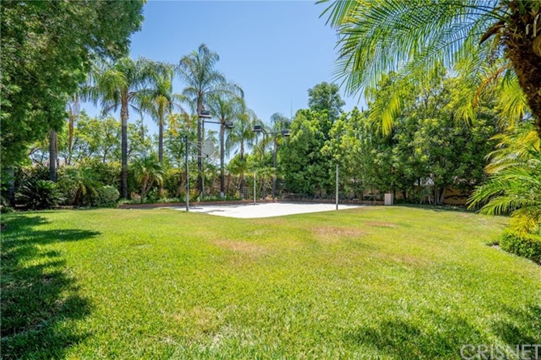 Photo 68 of 72 - 10214 Candleberry Ln, Northridge, CA 91324