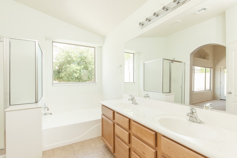 Photo 20 of 26 - 2215 W Peak View Rd, Phoenix, AZ 85085