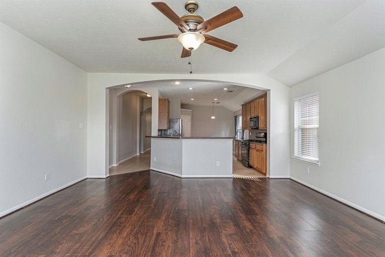 Photo 15 of 25 - 3284 Gladewater Ln, League City, TX 77573