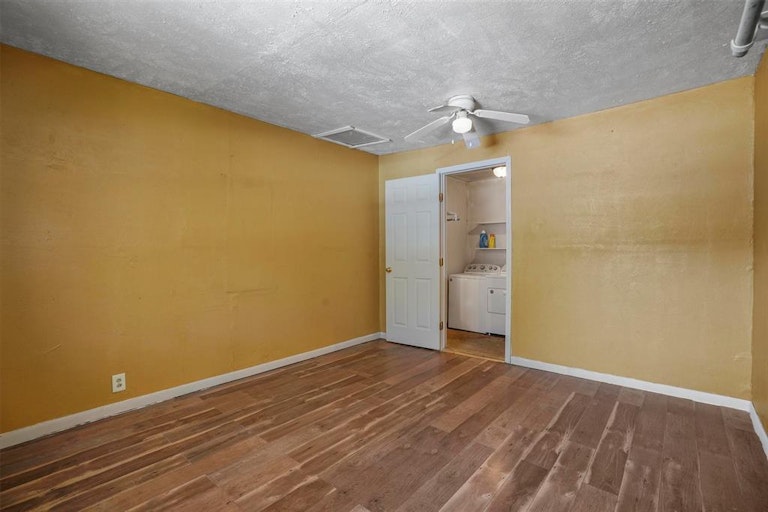 Photo 23 of 29 - 612 Highland Dr, Arlington, TX 76010