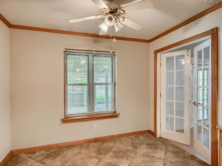 Photo 8 of 26 - 3106 Sanger Creek Way, Waxahachie, TX 75165