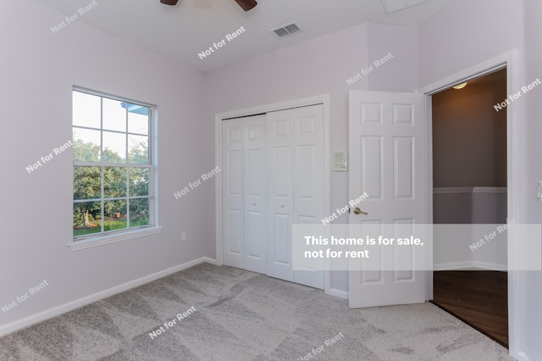 Photo 18 of 27 - 3712 Briar Ln, Orange Park, FL 32065