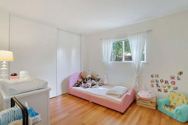 Photo 34 of 43 - 8374 La Riviera Dr, Sacramento, CA 95826