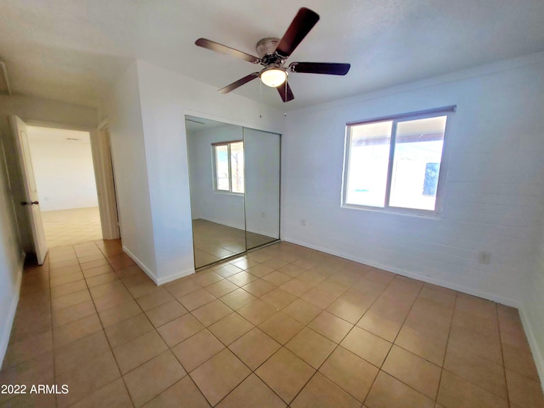 Photo 17 of 42 - 11122 W Connecticut Ave, Youngtown, AZ 85363
