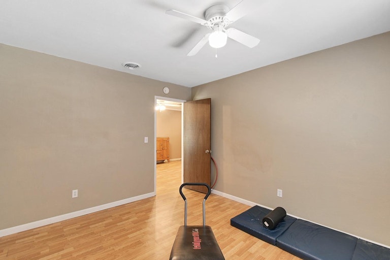 Photo 38 of 70 - 459 Wilder Ave, Yuba City, CA 95993