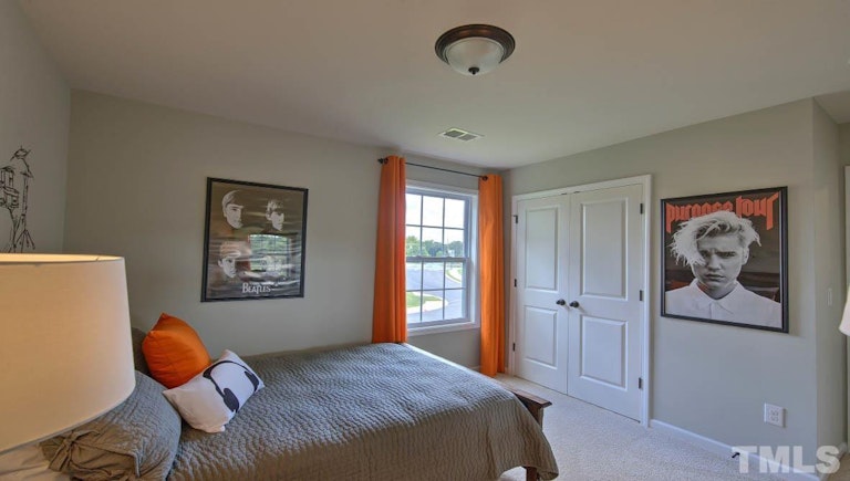 Photo 35 of 68 - 432 Bluffberry Way, Hillsborough, NC 27278
