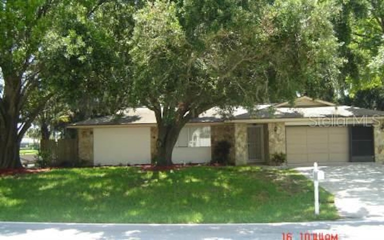 Photo 1 of 1 - 39 Florida Park Dr, Palm Coast, FL 32137