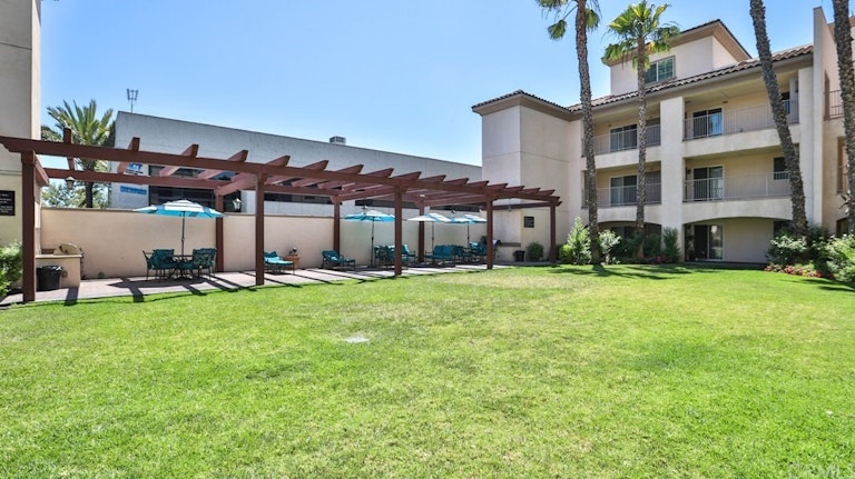 Photo 16 of 16 - 17230 Newhope St #113, Fountain Valley, CA 92708