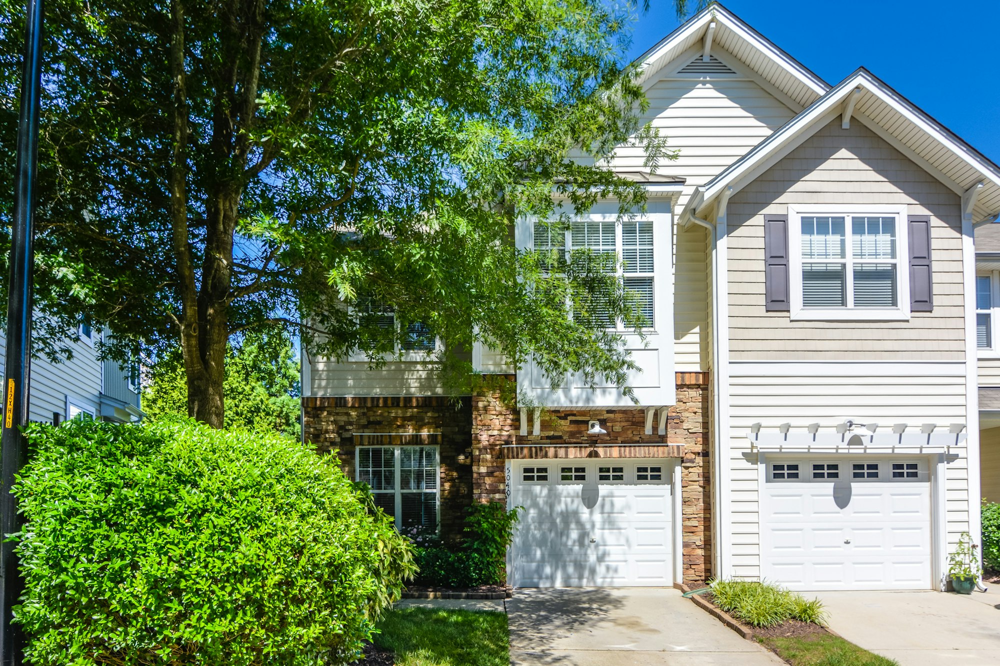 Photo 1 of 22 - 5040 Amber Clay Ln, Raleigh, NC 27612