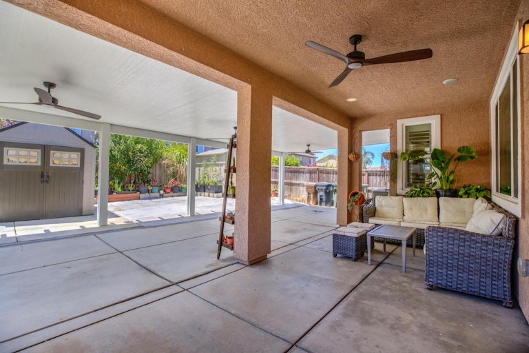 Photo 24 of 35 - 4848 Ammolite Way, Elk Grove, CA 95757