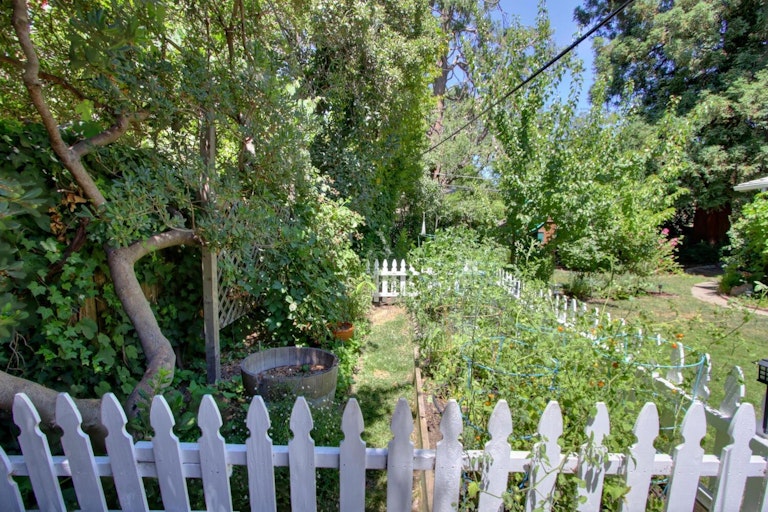 Photo 57 of 87 - 4501 Moddison Ave, Sacramento, CA 95819