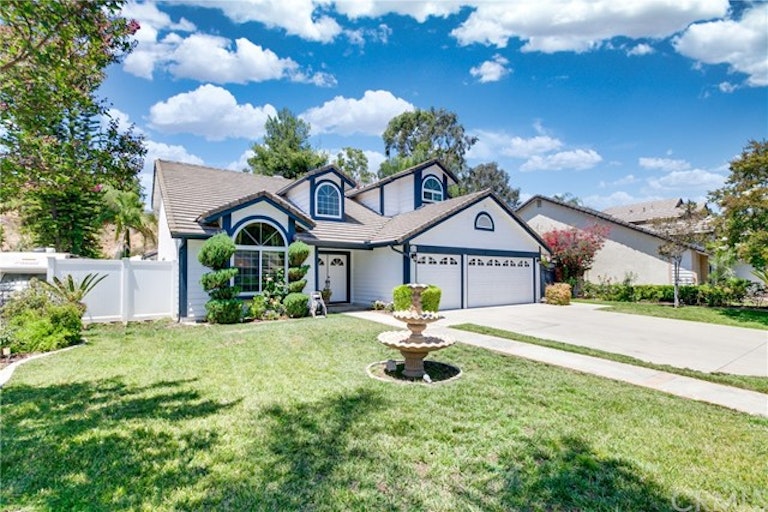 Photo 2 of 26 - 673 Silver Valley Trl, Walnut, CA 91789