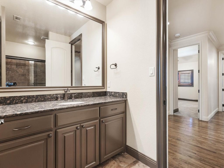 Photo 19 of 30 - 4636 Sidonia Ct, Fort Worth, TX 76126