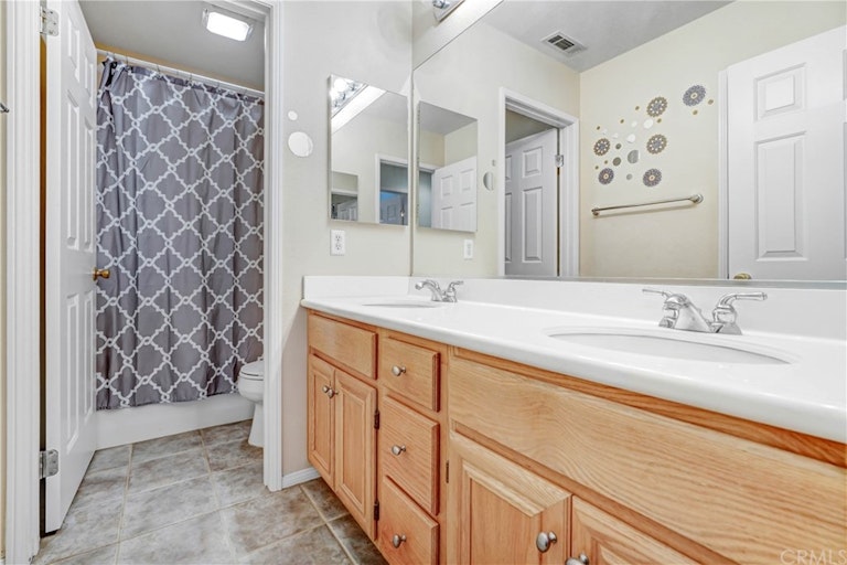 Photo 29 of 48 - 38131 Clear Creek St, Murrieta, CA 92562