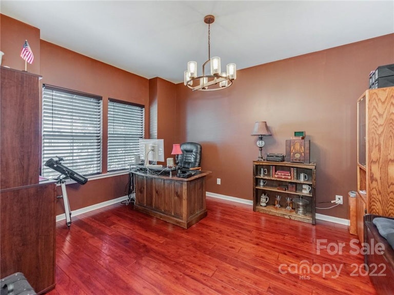 Photo 5 of 39 - 8112 Dumphries Dr, Huntersville, NC 28078