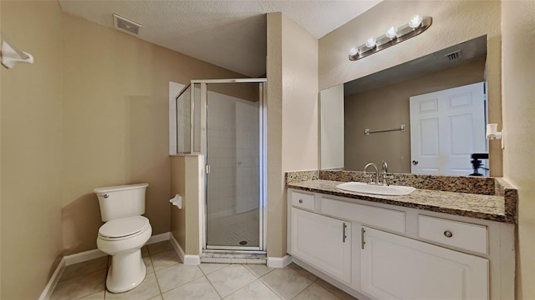 Photo 17 of 21 - 7613 Silver Crown Ct, Orlando, FL 32818