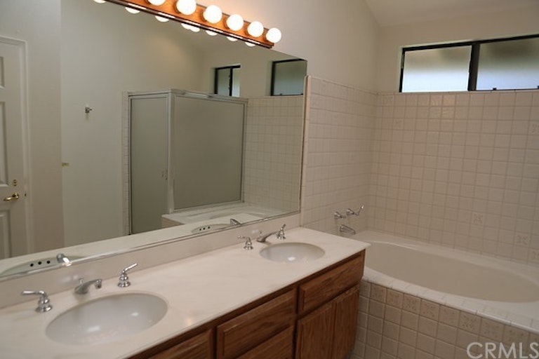 Photo 13 of 21 - 27 Prosa, Irvine, CA 92620