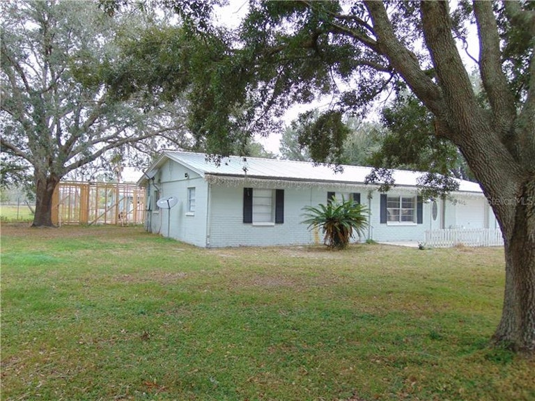Photo 20 of 20 - 6608 W Knights Griffin Rd, Plant City, FL 33565